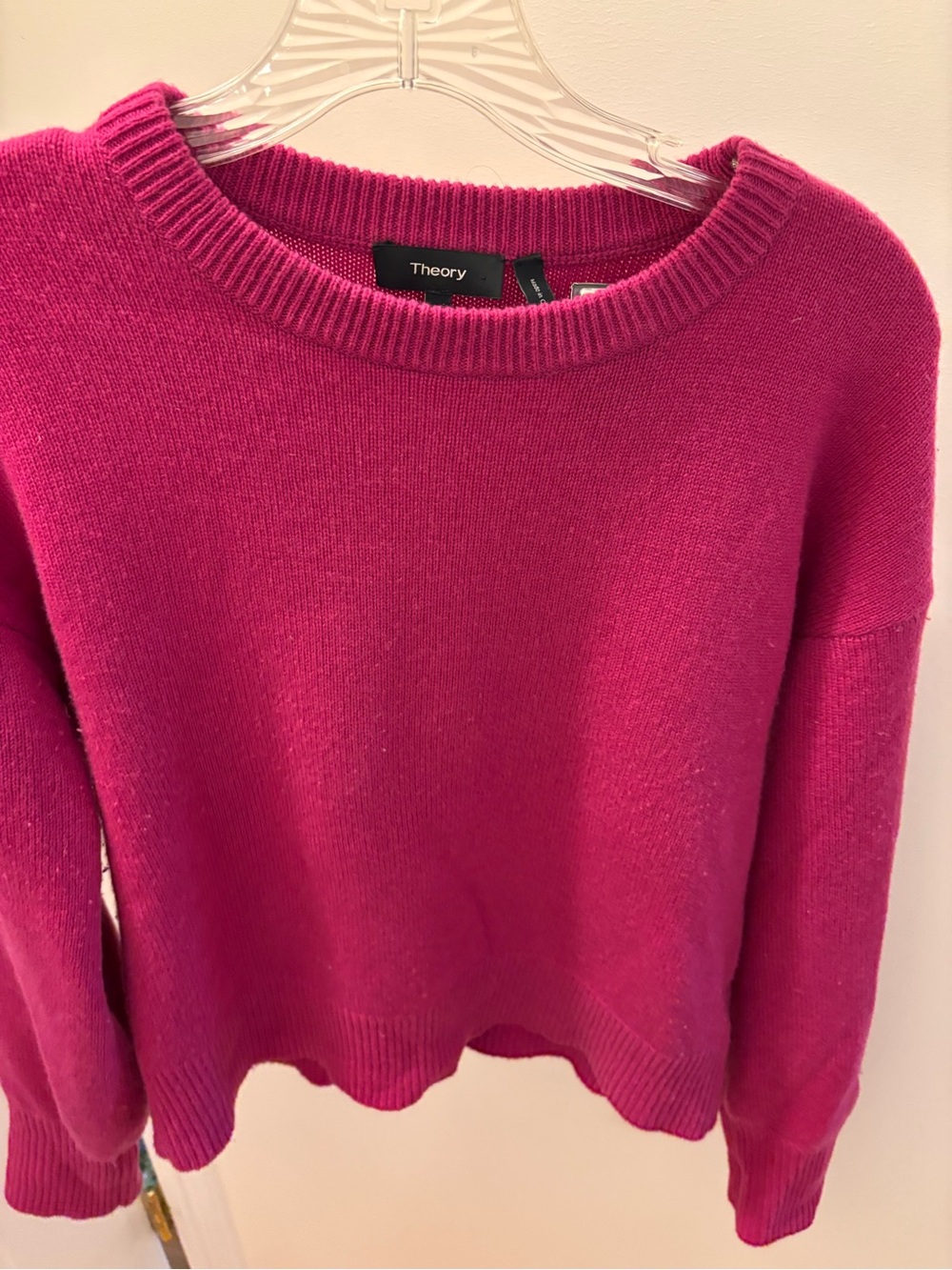 Theory Women's Crewneck Sweater in Bright Fuchsia, cashmere.